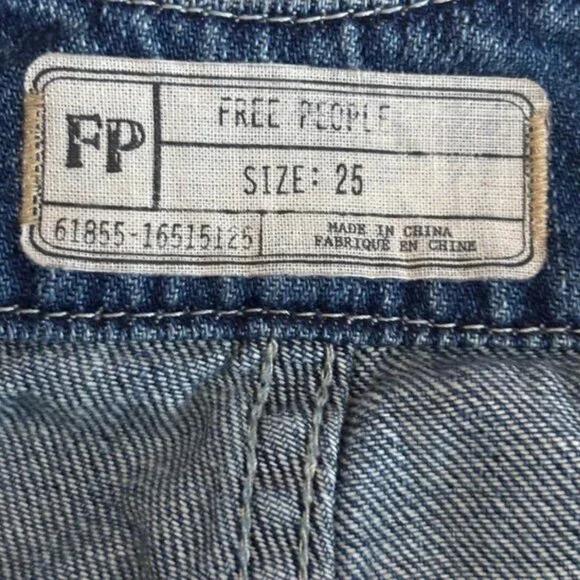 Free People V-neck Cross back Bib Relaxed Overalls Straight Leg Size 25 - Picture 9 of 13